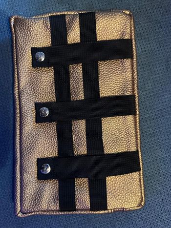 Pochette frontale cabaïa en très bon état