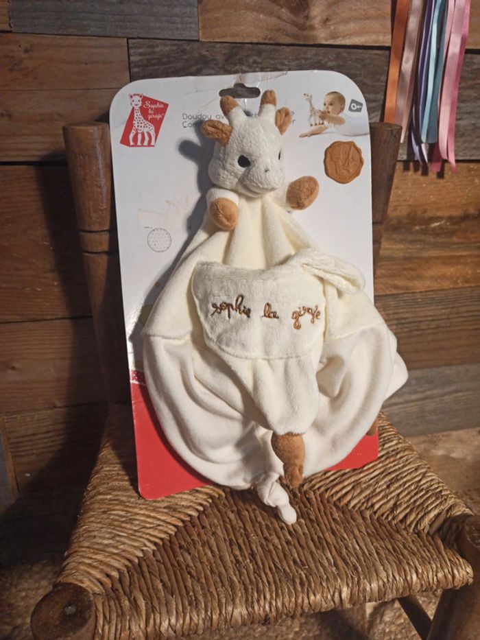 Doudou Sophie la girafe neuf - photo numéro 3