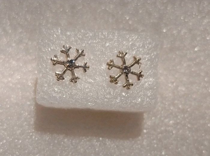Boucles d'oreilles à clou flocon de neige