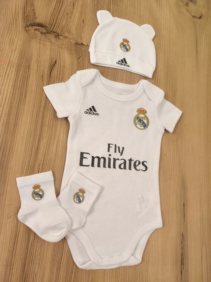 Ensemble bébé foot fcm Real Madrid cadeau de naissance - photo numéro 4