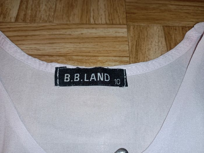 Haut fille rose pâle (rose très clair) en très bon état - photo numéro 5