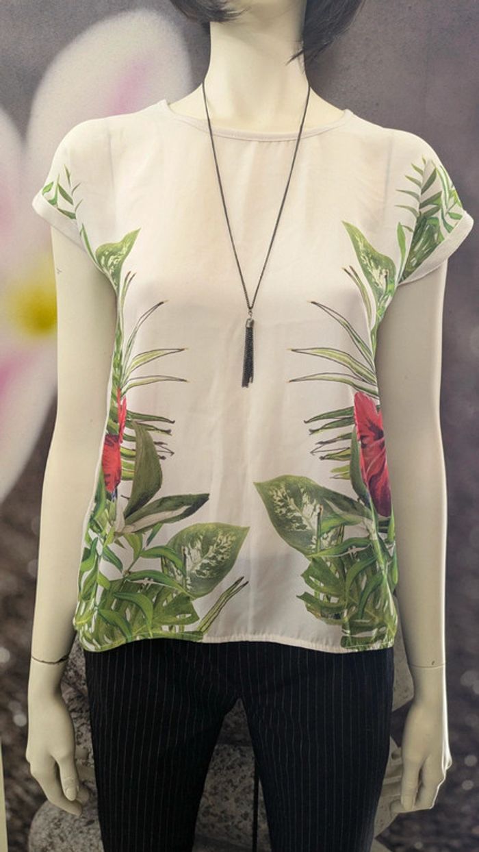 T-shirt été blanc et motif floral - photo numéro 2