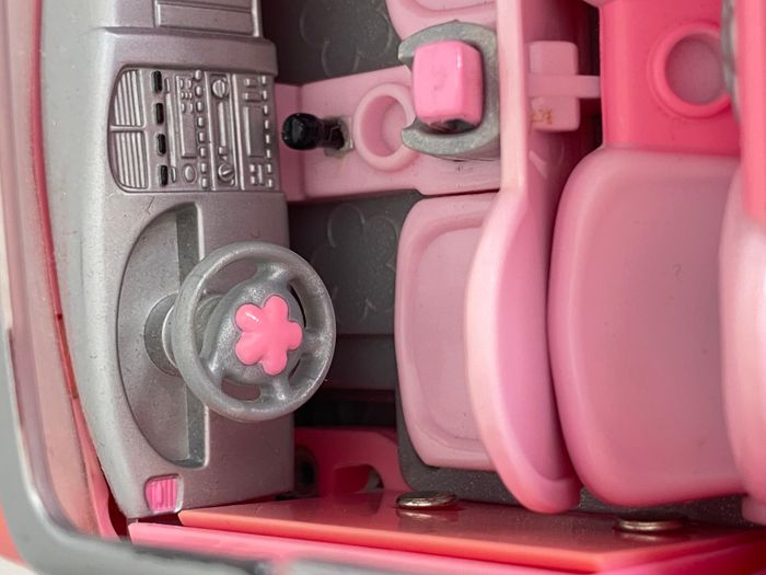 Limousine Polly Pocket rose avec piscine 2002 - photo numéro 9