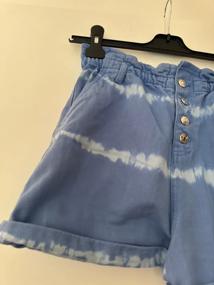 Short en Jean bleu et blanc Jennyfer - photo numéro 3