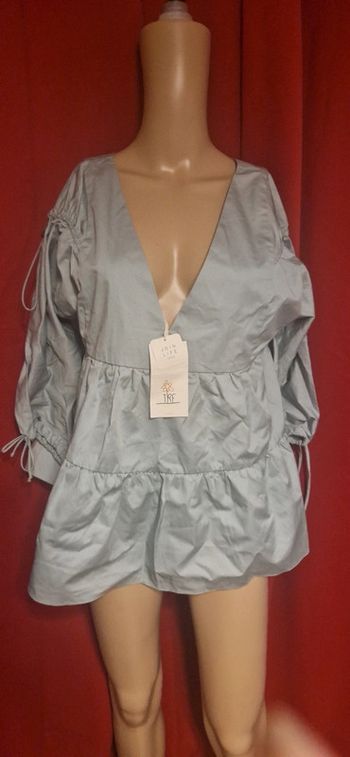Jolie blouse neuve taille L