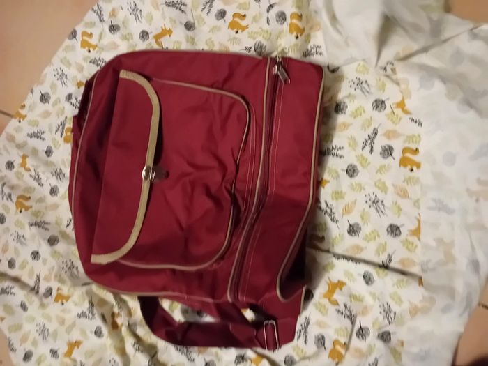 Petit sac ðe voyage🪄 multipoche 🪄 - photo numéro 3