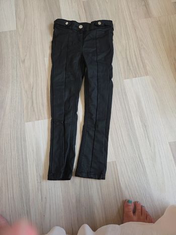 Pantalon simili cuir taille 4 ans tao