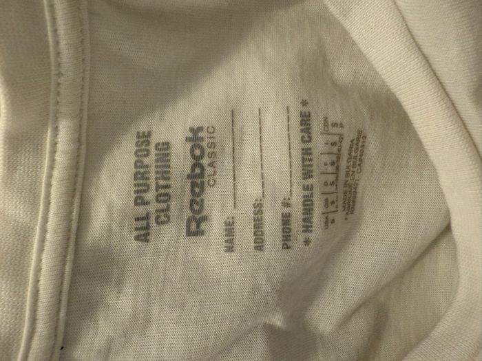 T-shirt Reebok imprimé taille S - photo numéro 4