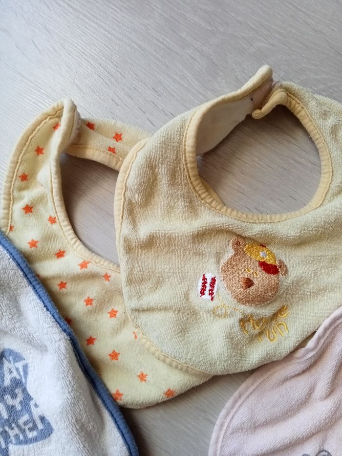 Bavoir - photo numéro 3