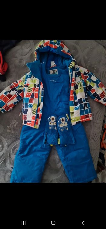 Tenue de ski pour enfant
