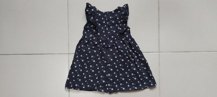 Robe sans manche 18 mois - photo numéro 5