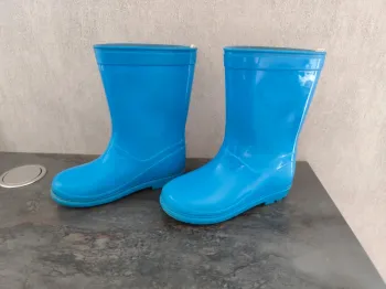 Botte en caoutchouc pointure 28-29 bleue