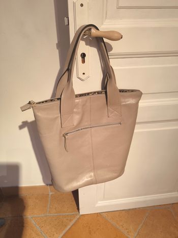 Sac à main cuir véritable