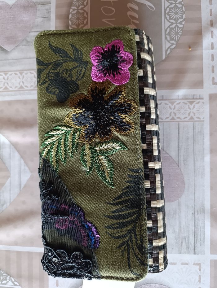 Portefeuille Desigual