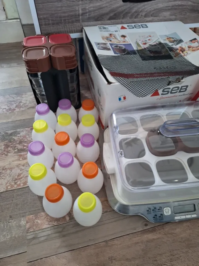 Yaourtière 12 pots avec pots et gourdes - photo numéro 3