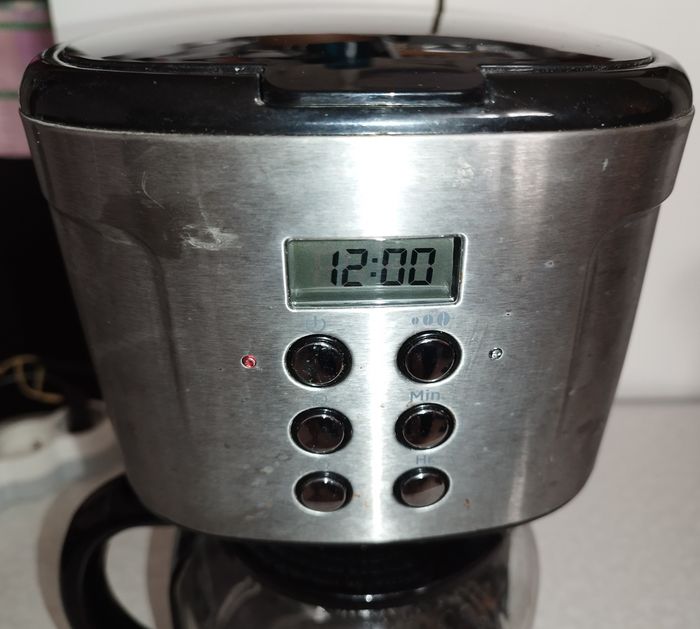 Cafetière électrique Qilive / 900W 1,5L Programmable 12 tasses 898654 CM9410T-GS - photo numéro 4