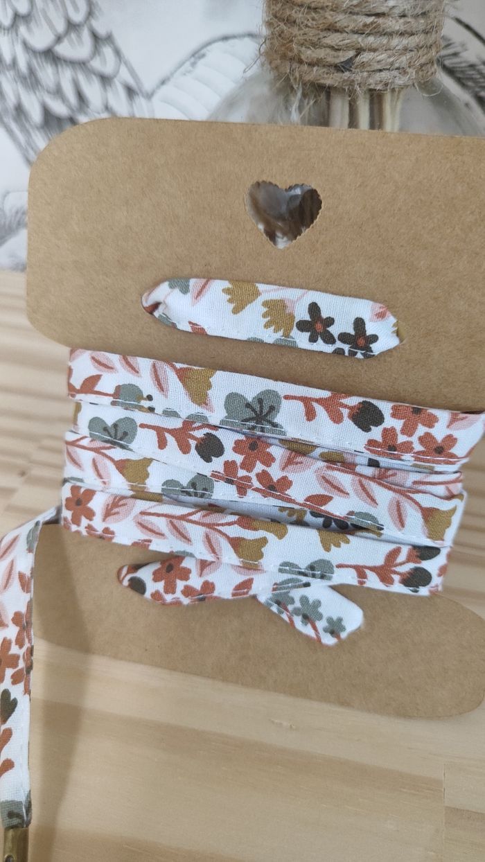 Lacet fleuris - photo numéro 2