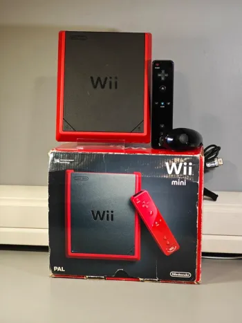 Console Nintendo Wii Mini avec manette et boîte / Garantie 1 an
