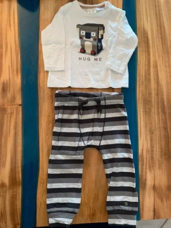 Ensemble Zara 6/9 mois