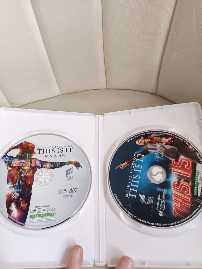 Dvd " Michael Jackson " - photo numéro 3