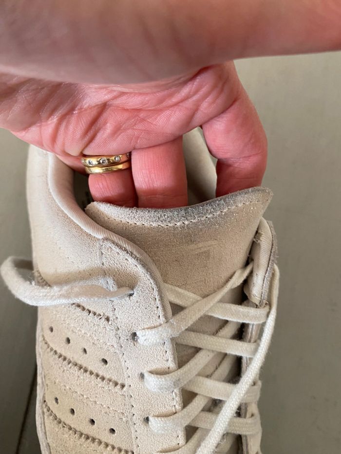 Baskets Adidas Superstar taille 36,5 blanche crème et rose - photo numéro 14