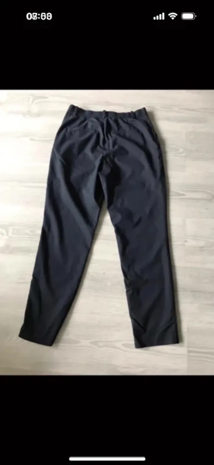 Pantalon uniqlo taille S - photo numéro 2