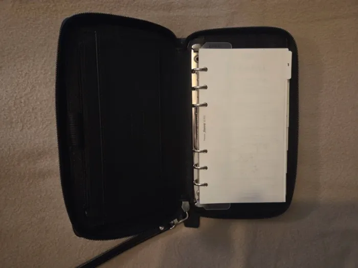 Portefeuille Saffiano / Planner Filofax noir - photo numéro 2