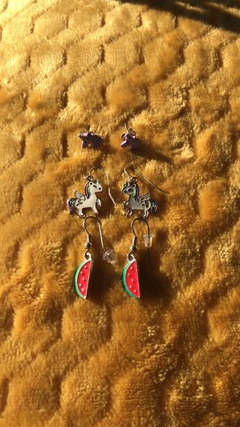Primark boucles d oreilles licorne et pastèque