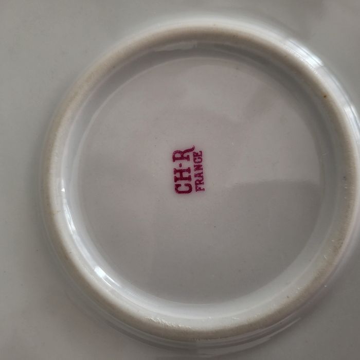 Assiette/plat vintage en porcelaine fleurie CH-R en excellent état - photo numéro 7