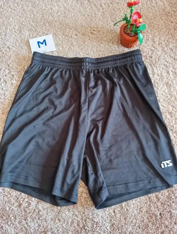 Short de sport taille M