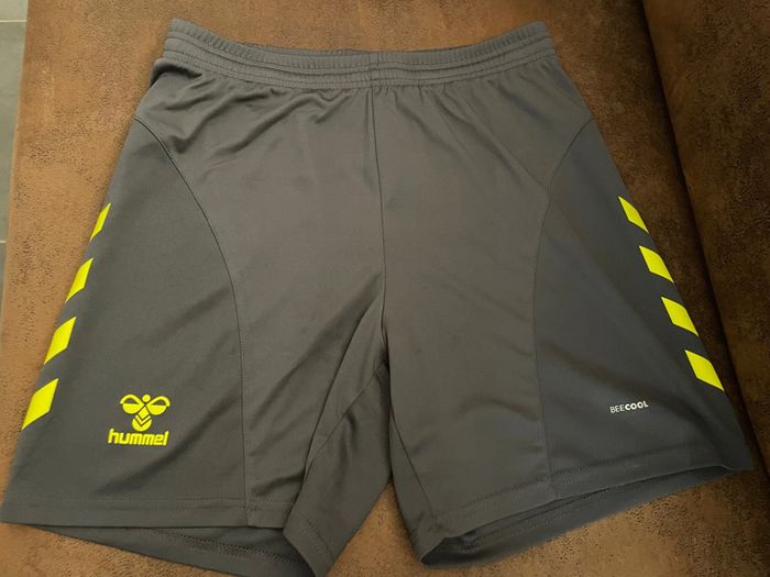 Short sport Hummel M