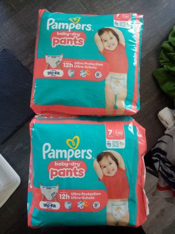 Lot 58 pants pampers baby dry taille 7