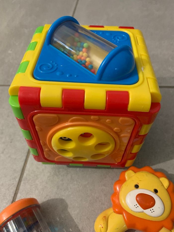 Lot jouets bébé - photo numéro 7