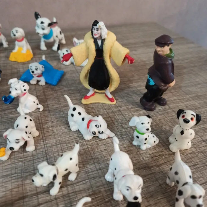 Lot figurines vintage les 101 dalmatiens - photo numéro 3