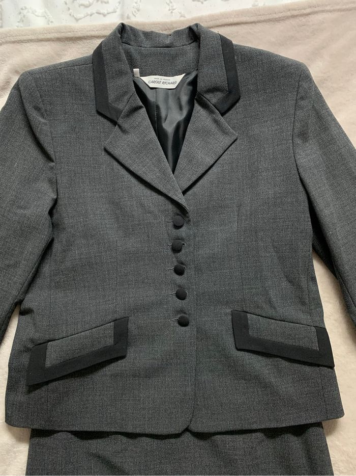 Ensemble blazer et jupe crayon gris - photo numéro 2