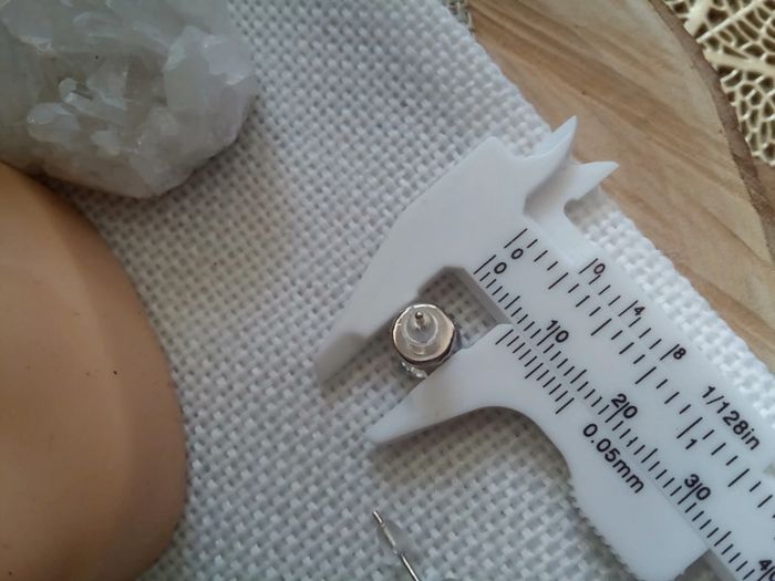 Boucles d'oreilles zircons ronds - photo numéro 4