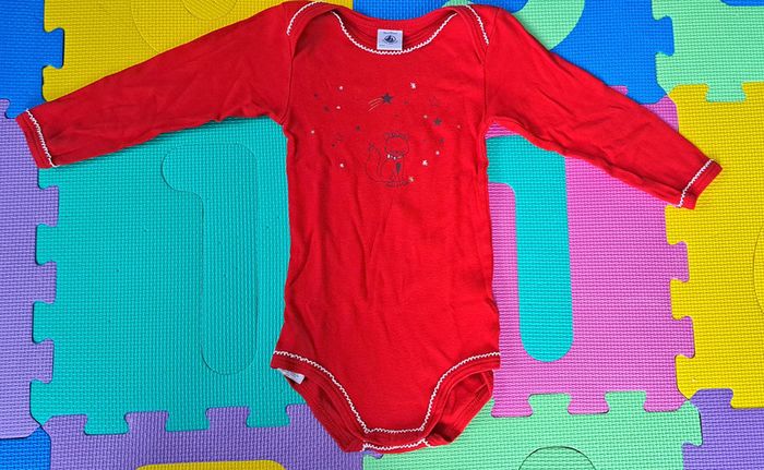 Lot de 4 bodies ml (3 Petit Bateau + 1 Absorba) 18m - photo numéro 2