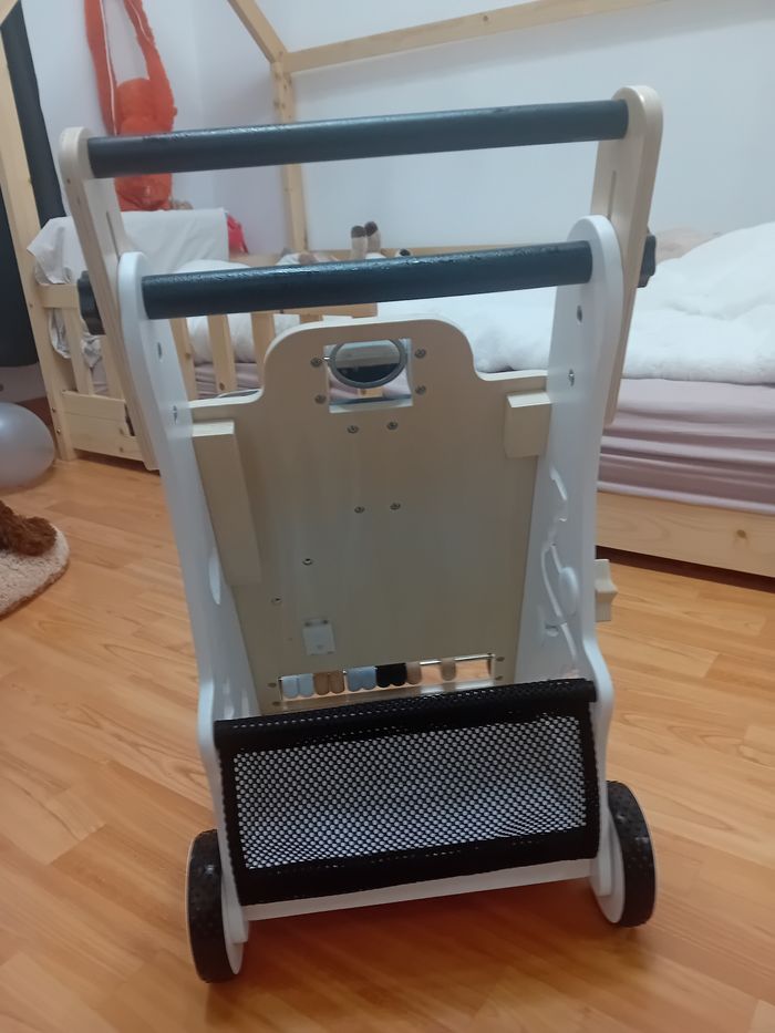 Trotteur en bois - photo numéro 3