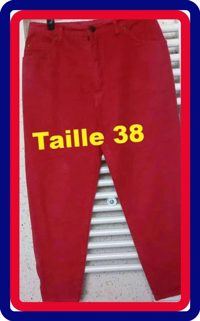 Pantacourt avec fermeture éclaire en bas rouge Coved Taille 38