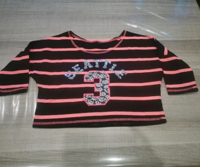 Lot 10 t-shirts manches longues 8 ans - photo numéro 2