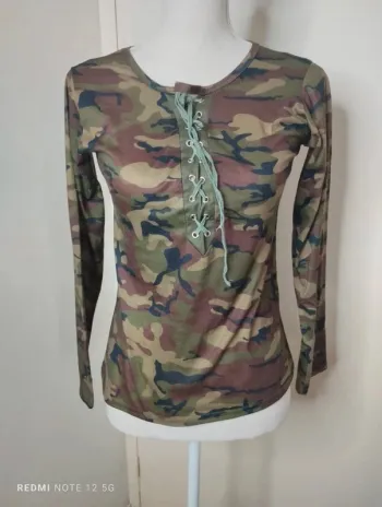 Haut manches longues camouflage taille S