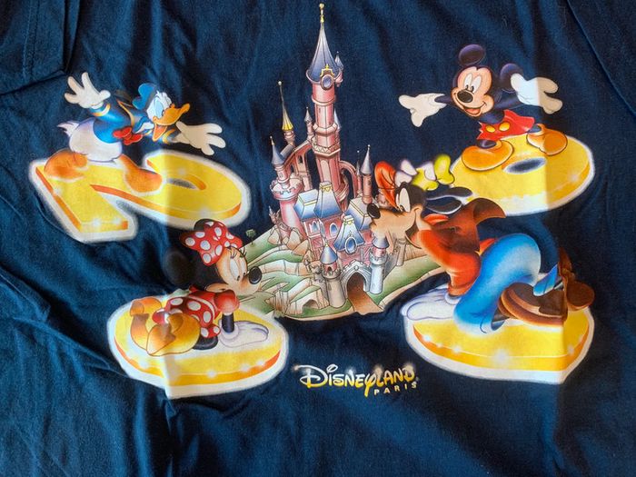 t-shirt bleu marine disneyland paris - photo numéro 2