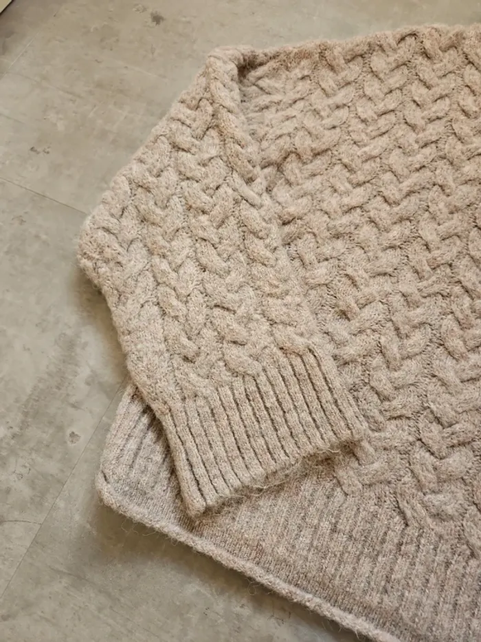Pull col roulé beige - photo numéro 4