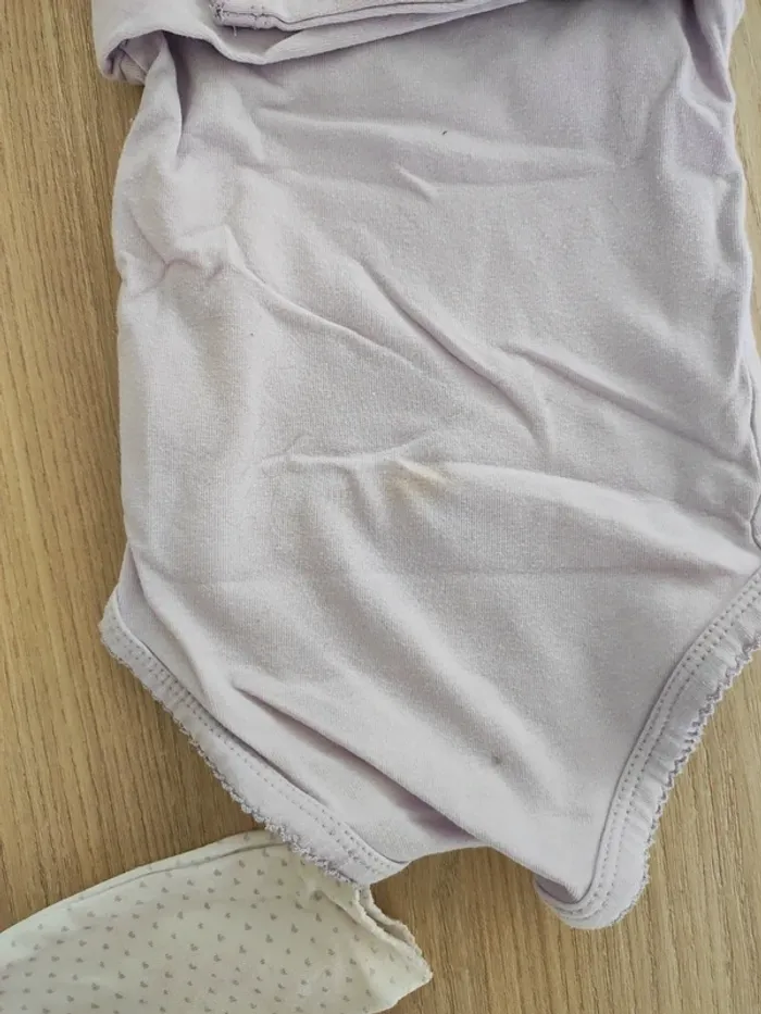 Lot 6 bodies 1 mois - photo numéro 5