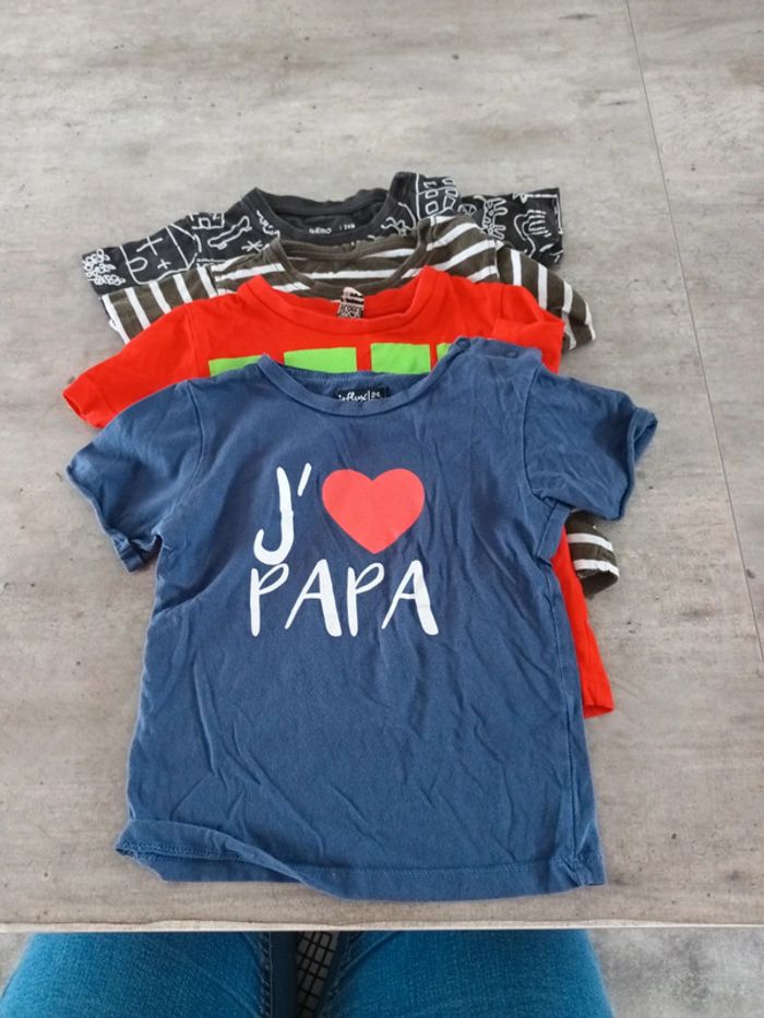 Lot tshirt 24m