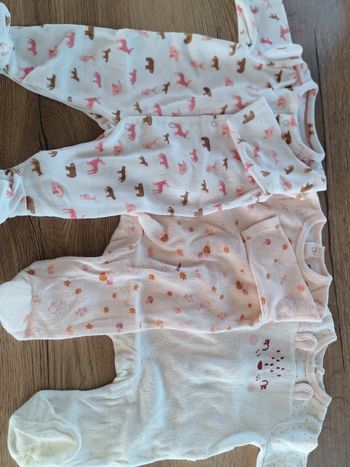 Lot de 3 pyjamas fille (1 obaïbi et 2 orchestra) 3mois 