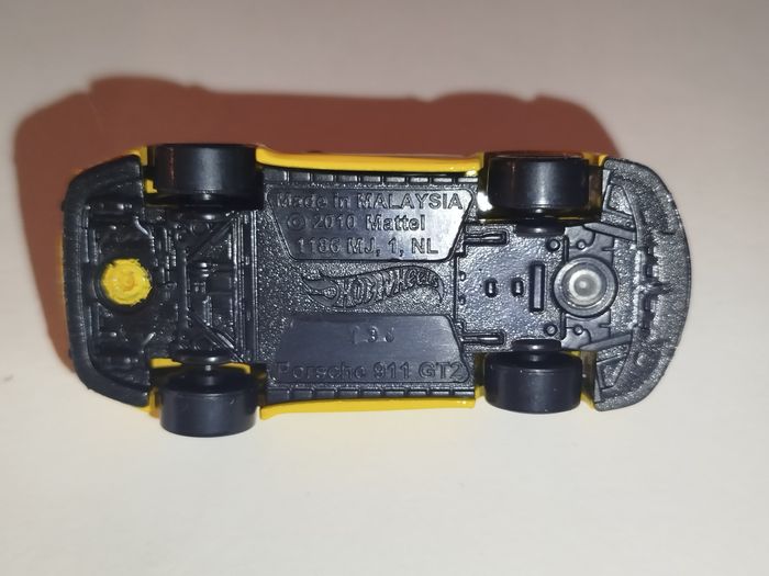 Hot Wheels Porsche 911 GT2 Exclusive MultiPack 2024 - photo numéro 10