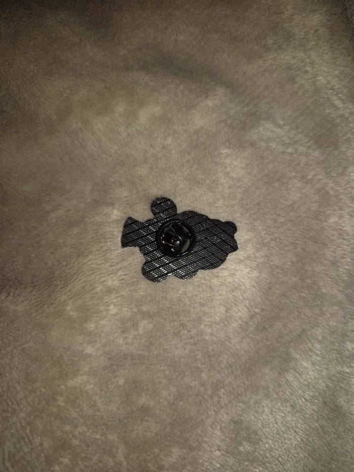 Broche five Nights at Freddy's - photo numéro 2