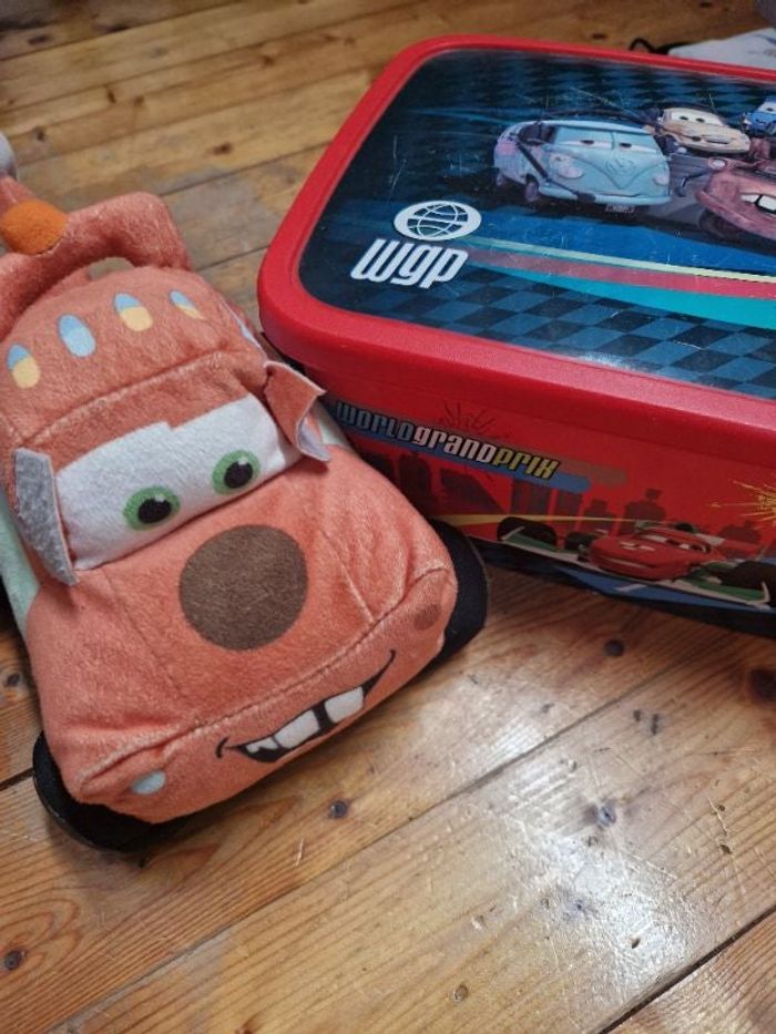 Lot cars / disney