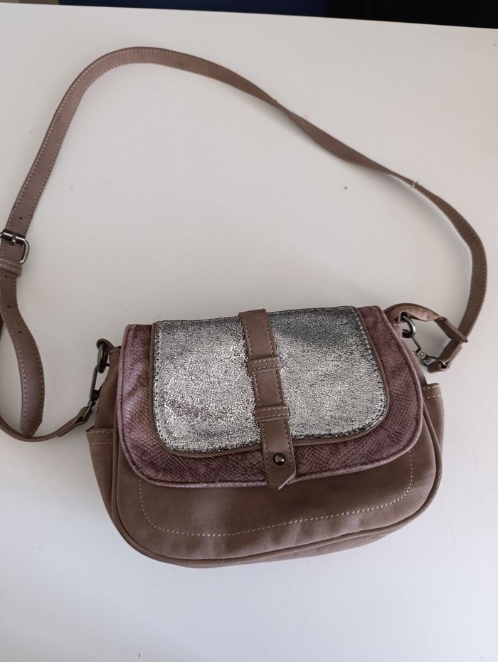 Sac a main avec bandoulière 18x25 cm